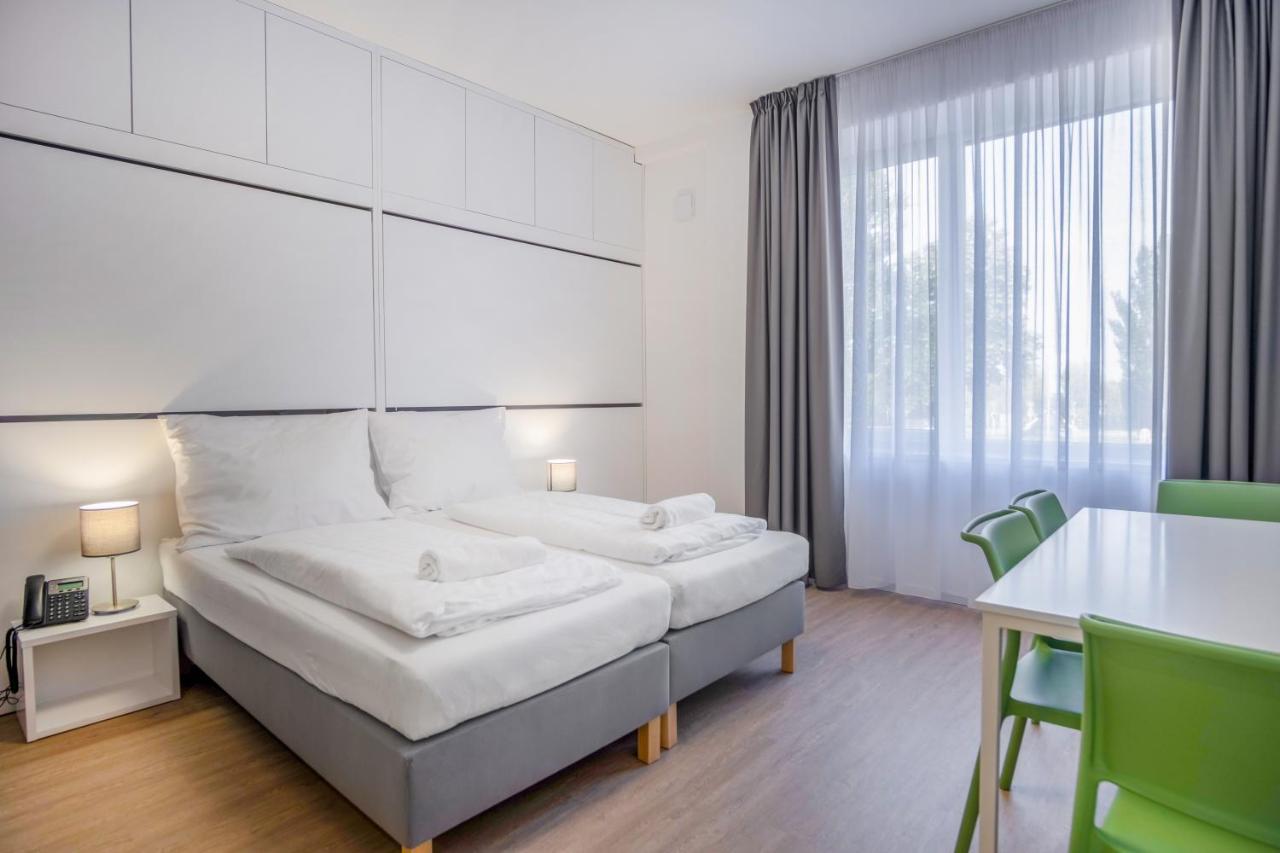 Ciszterci Rendezvenykoezpont Bed & Breakfast Balatonalmádi Eksteriør bilde